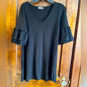 Womens black 3/4 length ruffle sleeve dress in medium